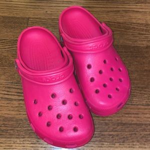 Women’s Pink CROCS (Size 8)